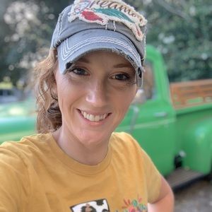 Meet your Posher, Katie